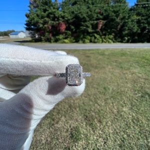 Diamond Engagement Ring IGI certified diamond wedding band set in solid platinum